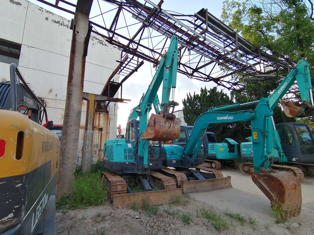 30.5kN KOBELCO SK60-C Excavator Machine ওজন 5.95t ইঞ্জিন শক্তি 42.4kW