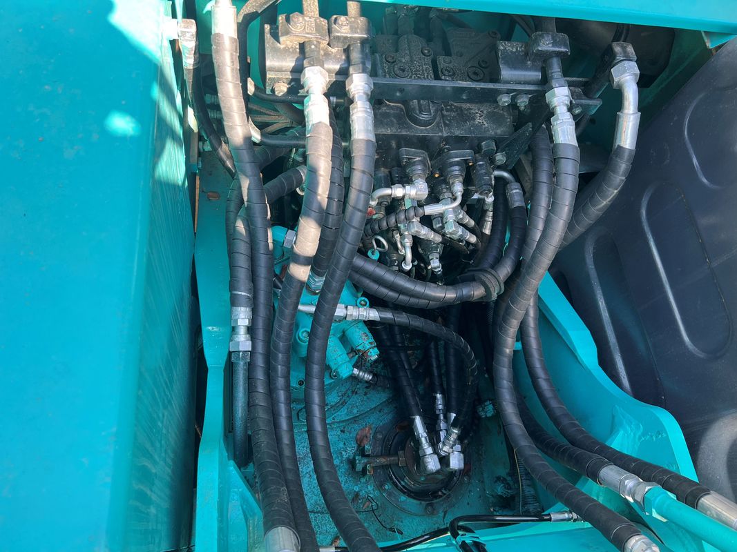 সেকেন্ড হ্যান্ড এক্সক্যাভারেটর Kobelco Sk140lc 8 ক্রলার এক্সক্যাভারেটর ক্রেন ওজন 13.3t