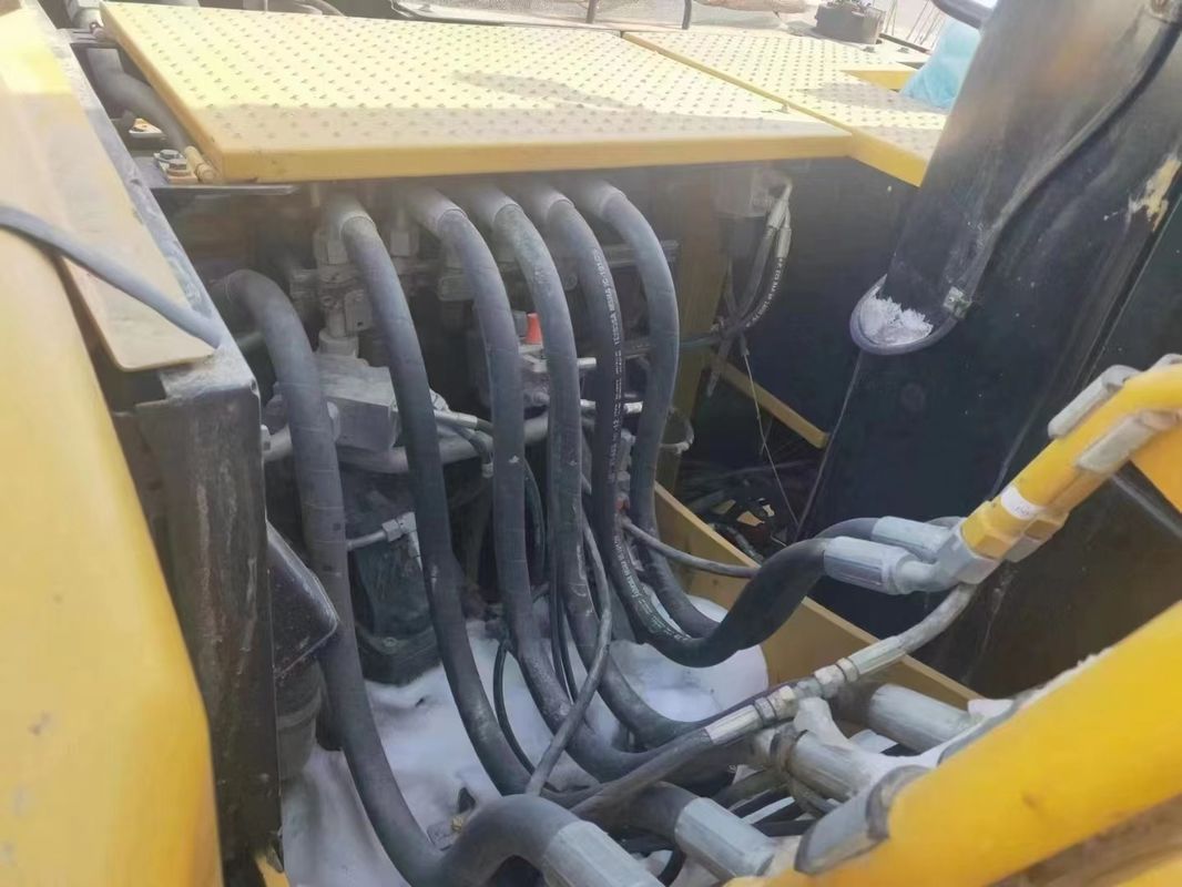 কাজ করার জন্য প্রস্তুত Caterpillar M315D কম কাজের ঘন্টা এবং ভাল অবস্থায় ব্যবহৃত চাকা খননকারী