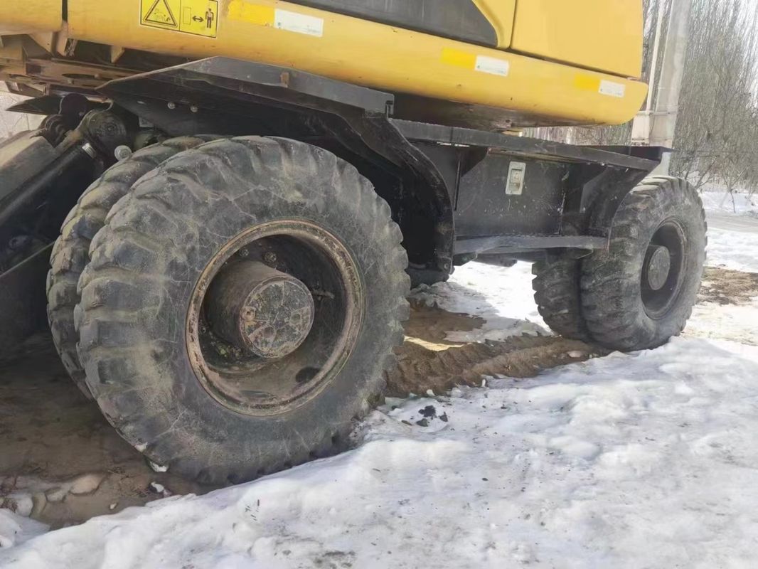 কাজ করার জন্য প্রস্তুত Caterpillar M315D কম কাজের ঘন্টা এবং ভাল অবস্থায় ব্যবহৃত চাকা খননকারী