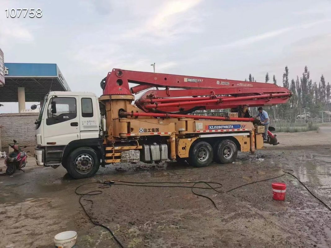 6 × 4 বা 8 × 4 ড্রাইভ কাজ করার জন্য প্রস্তুত এক্সসিএমজি। HB37A 37 মিটার কংক্রিট পাম্প ট্রাক কংক্রিট বিতরণ এবং pouring জন্য