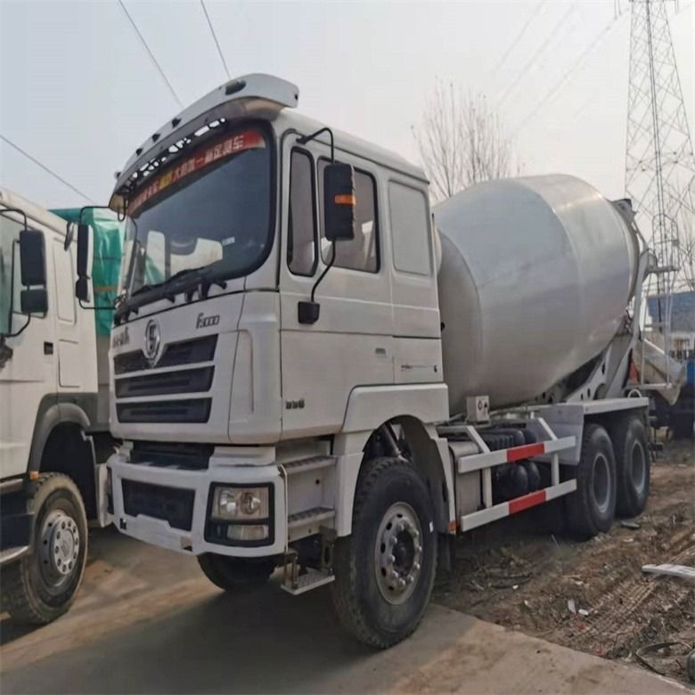 সেকেন্ড হ্যান্ড শ্যাকম্যান F3000 কংক্রিট সিমেন্ট মিক্সার ট্রাক 20r/min মিশ্রন ড্রাম গতি সঙ্গে