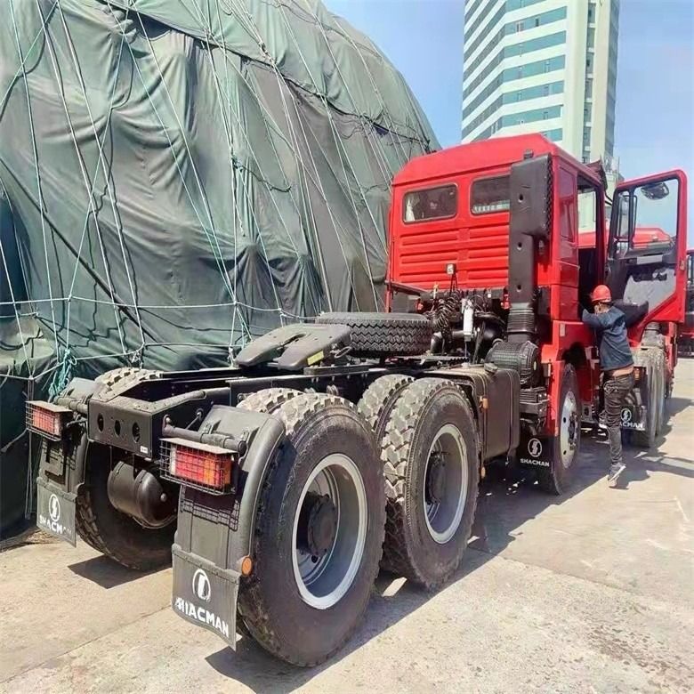 6x4 8x4 ট্র্যাক্টর ডাম্প ট্রাক খনি পরিবহন জন্য 10 টায়ার 12 টায়ার শ্যাকম্যান এক্স 3000