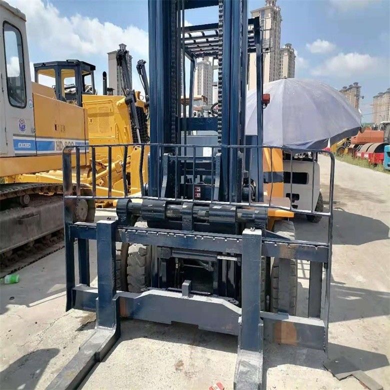 সেকেন্ড হ্যান্ড জাপান মেড কোমাটসু FD70 ডিজেল ফোর্কলিফ্ট এবং 7000kg লোডিং ক্ষমতা