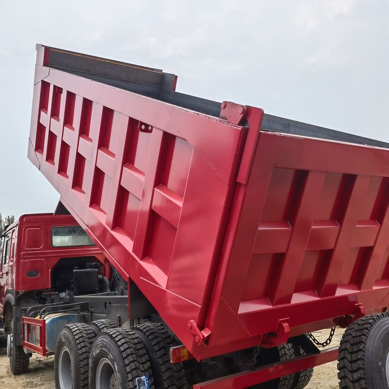 সেকেন্ড হ্যান্ড 371hp ডাম্প ট্রাক ব্যবহৃত হাওও 6x4 মাল্টিমিডিয়া সিস্টেমের সাথে ট্যাপার ট্রাক 10 চাকা