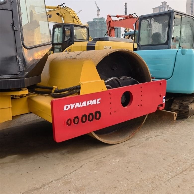 40KN উত্তেজনাপূর্ণ শক্তি Dynapac CA30D ব্যবহৃত রাস্তা রোলার রাস্তা মেরামতের জন্য একক ড্রাম রোলার