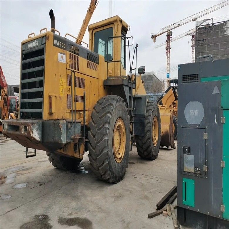 নির্মাণ 12 টন ব্যবহৃত Komatsu WA600-3 হুইল লোডার 600 মডেল ভারী সামনের হেড লোডার WA600-6