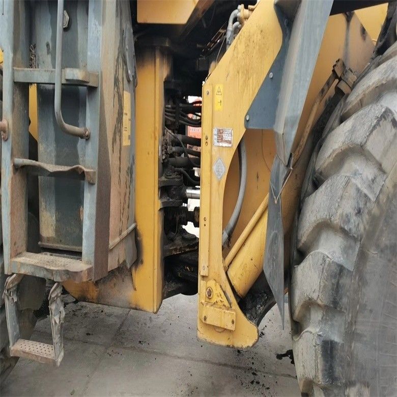 নির্মাণ 12 টন ব্যবহৃত Komatsu WA600-3 হুইল লোডার 600 মডেল ভারী সামনের হেড লোডার WA600-6