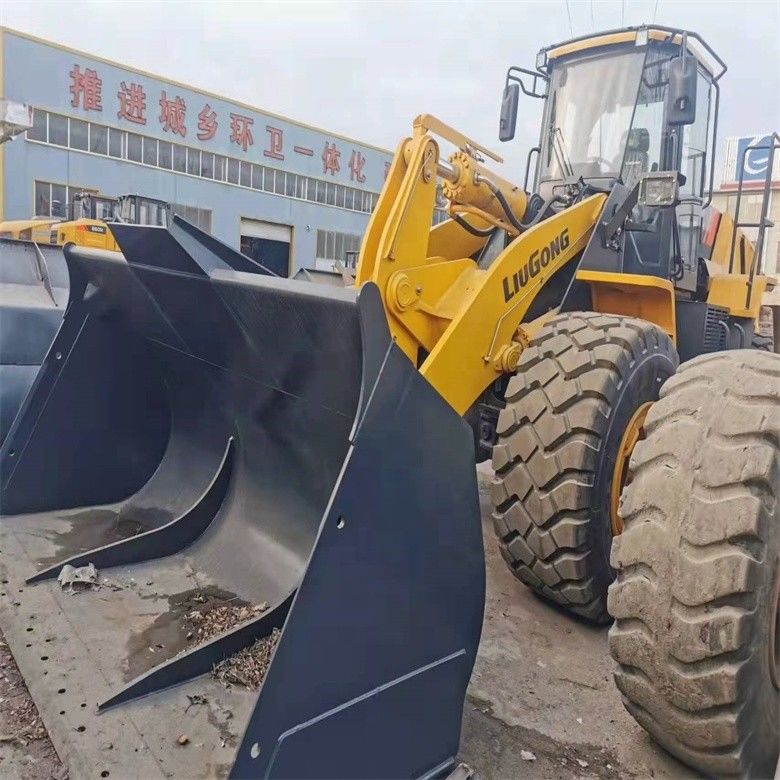 কম কাজের সময় 870H হুইল লোডার 180 KW পাওয়ার ডিসকাউন্ট এ আমদানির জন্য প্রস্তুত