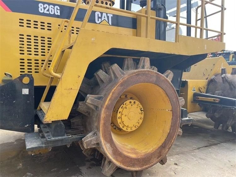 জাপান তৈরি CAT 826G কমপ্যাক্ট CAT অরিজিনাল ৩৪০৬ ডিআইটিএ ইঞ্জিন সহ কম কাজের সময়