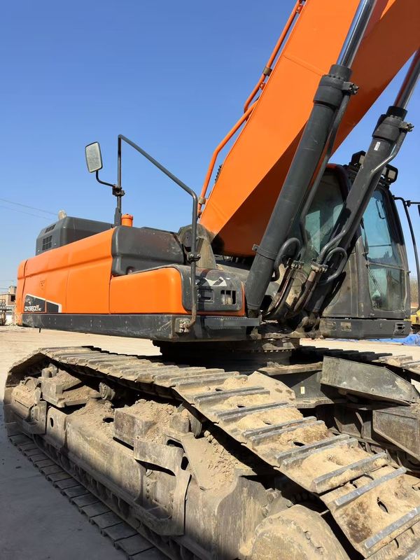 ব্যবহৃত Doosan DX560LC ক্রলার খননকারক বিক্রয়ের জন্য উচ্চ মানের সেকেন্ড হ্যান্ড নির্মাণ সরঞ্জাম