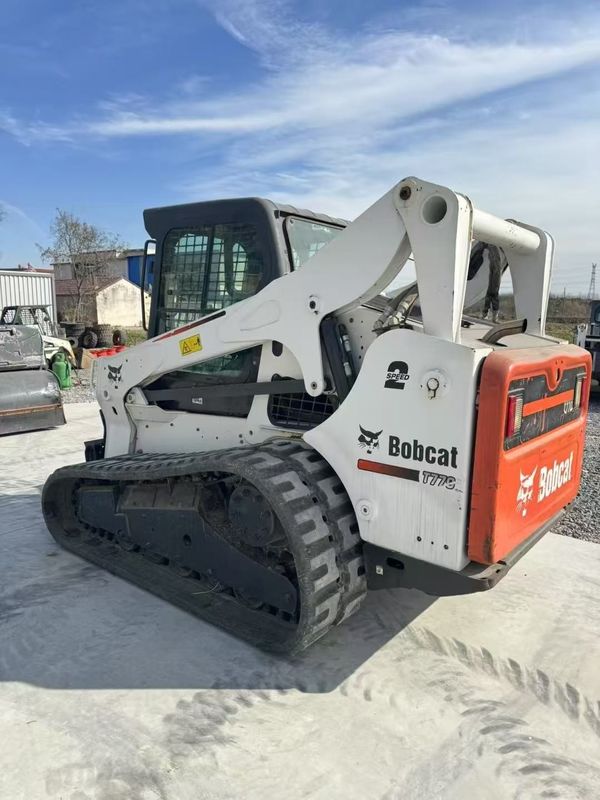 ব্যবহৃত Bobcat T770 স্কিড স্টিয়ার লোডার বিক্রির জন্য চীন রপ্তানি ভাল অবস্থায়